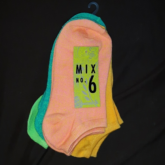 Mix No. 6 Accessories - New 6-pack Mix no. 6 Women's Socks Neon